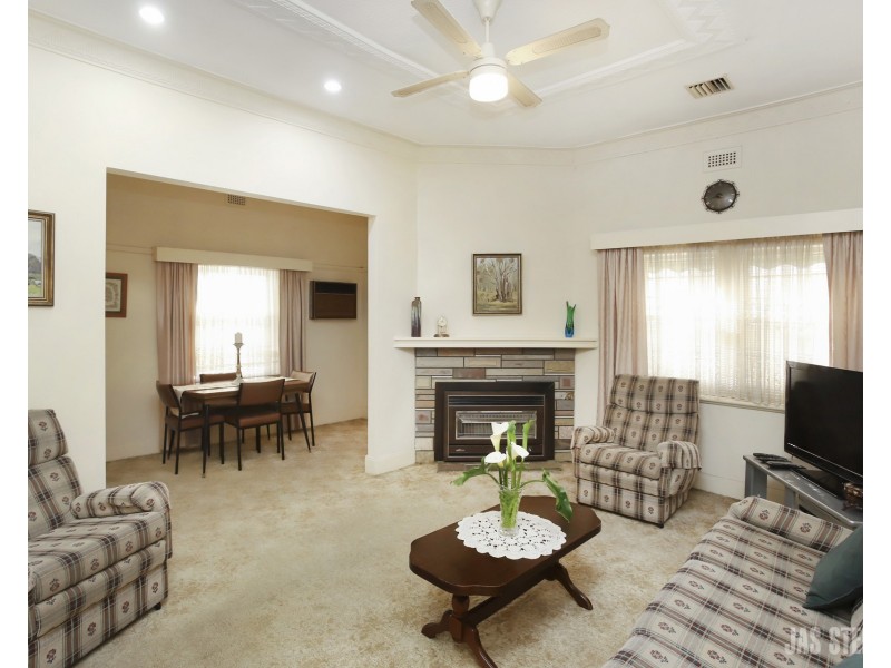 16 Corris Street, Yarraville VIC 3013