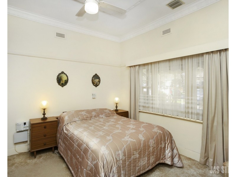 16 Corris Street, Yarraville VIC 3013