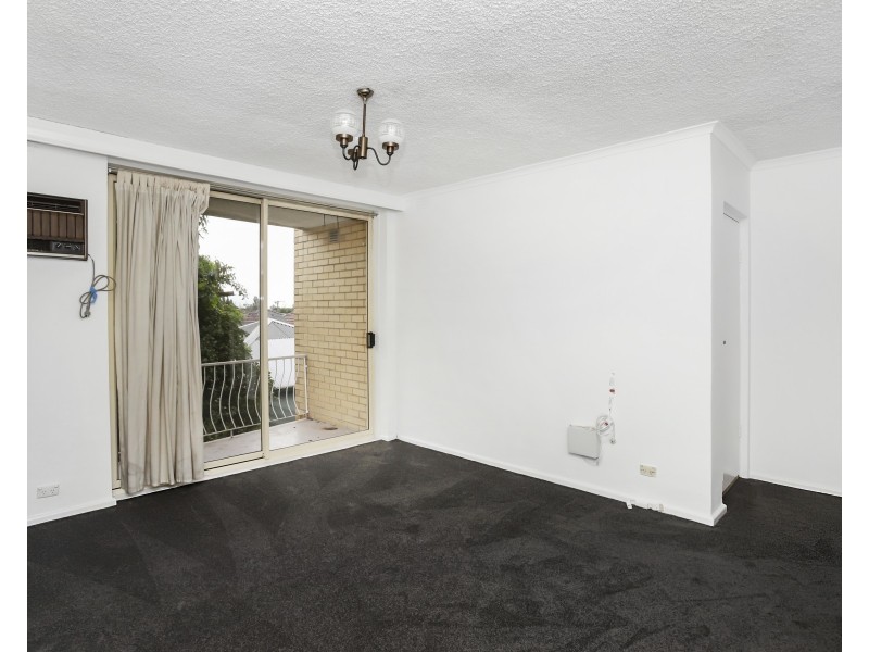 20/5 Lewis Street, Kingsville VIC 3012