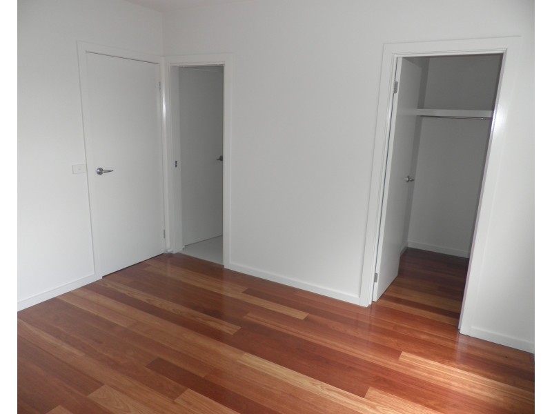 7 Desmond Street, Maidstone VIC 3012