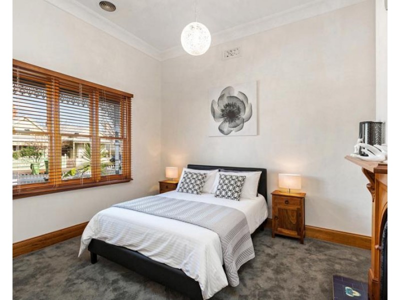 6 Seddon Street, Seddon VIC 3011