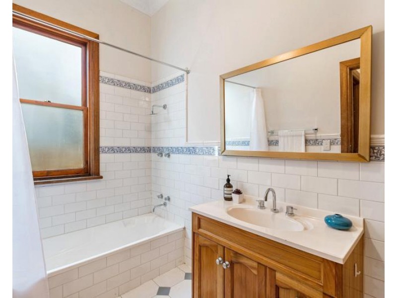 6 Seddon Street, Seddon VIC 3011