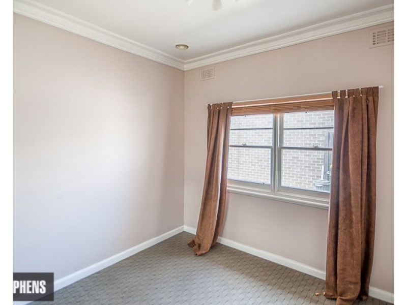 80 Vernon Street, South Kingsville VIC 3015