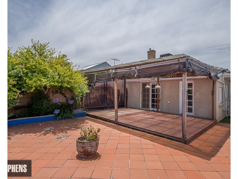 80 Vernon Street, South Kingsville VIC 3015