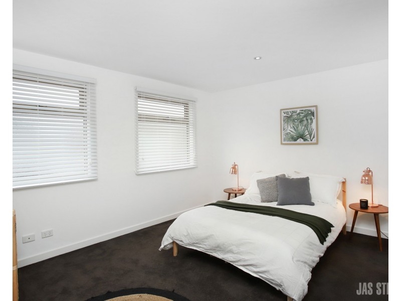 2/45 Paxton Street, South Kingsville VIC 3015