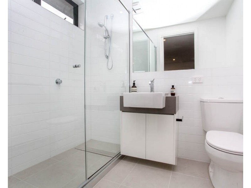 8/25 Somerville Road, Yarraville VIC 3013