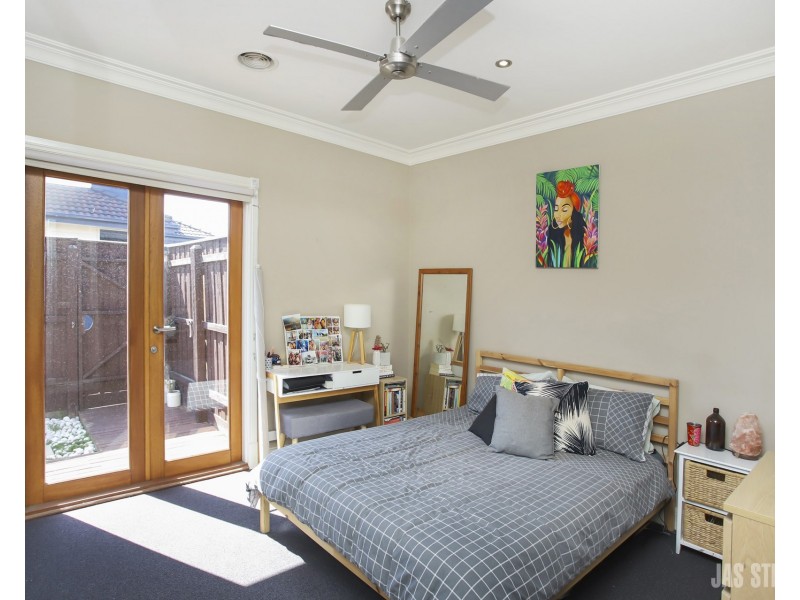 2/604 Barkly Street, West Footscray VIC 3012