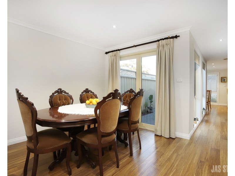 1/297 Nicholson Street, Seddon VIC 3011