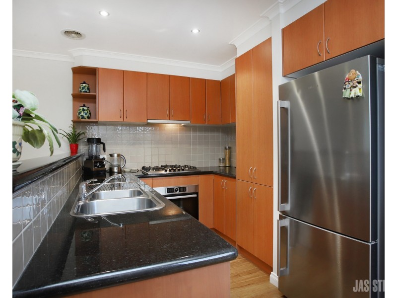 1/297 Nicholson Street, Seddon VIC 3011