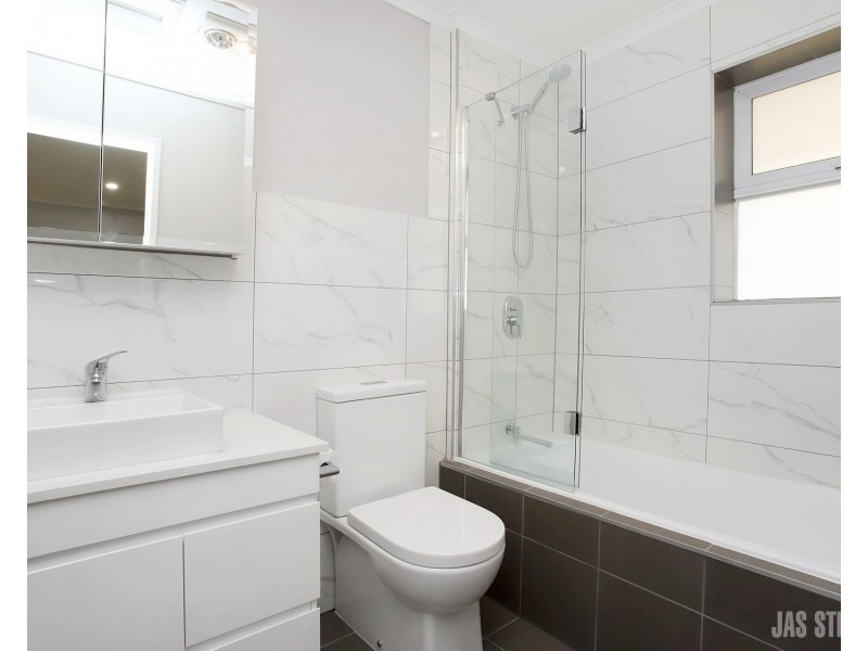 8/22 Bishop Street, Kingsville VIC 3012