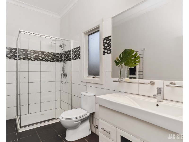 61 Kingsville Street, Kingsville VIC 3012