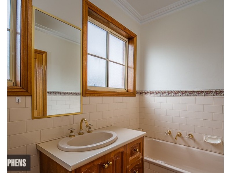 82 Severn Street, Yarraville VIC 3013