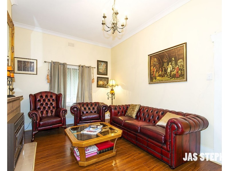 10 Stanlake Street, West Footscray VIC 3012