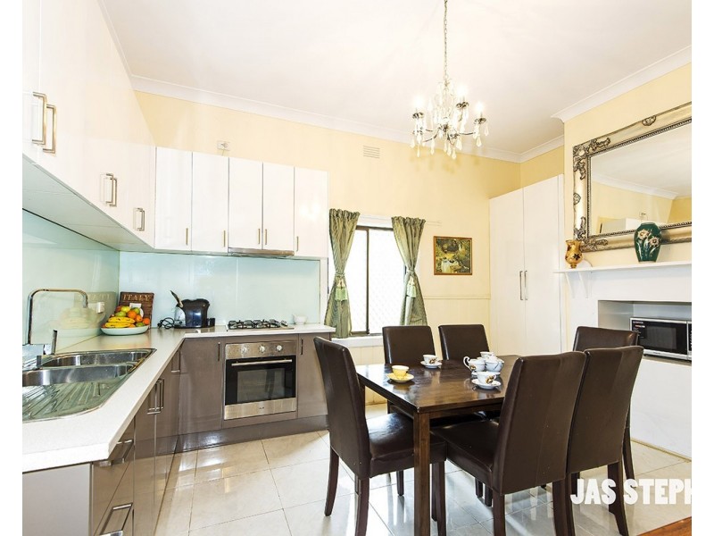 10 Stanlake Street, West Footscray VIC 3012