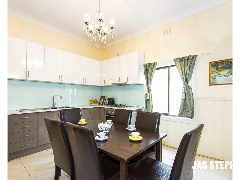 10 Stanlake Street, West Footscray VIC 3012