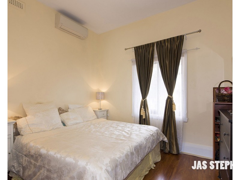 10 Stanlake Street, West Footscray VIC 3012