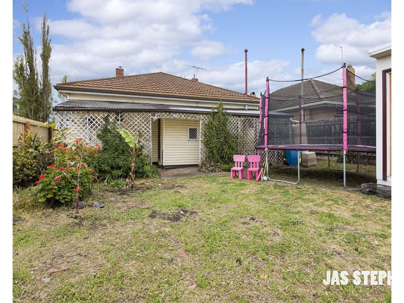 10 Stanlake Street, West Footscray VIC 3012