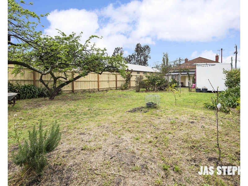 10 Stanlake Street, West Footscray VIC 3012