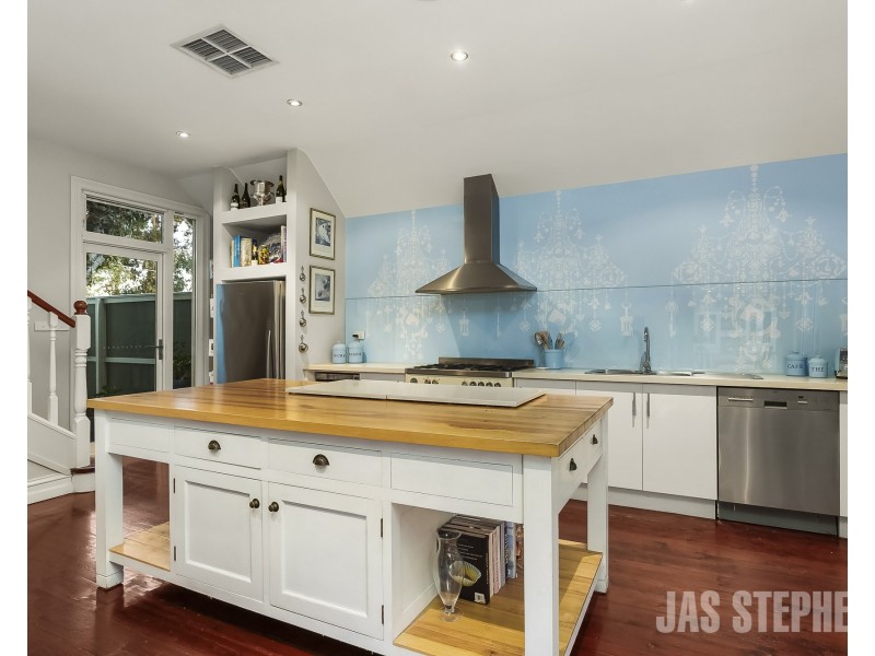 28 Gamon Street, Seddon VIC 3011