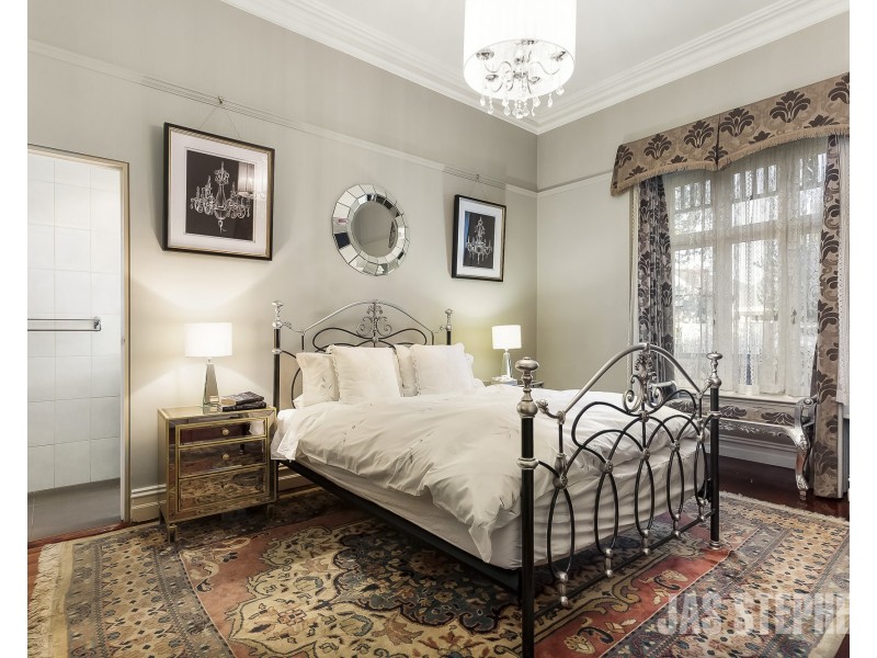 28 Gamon Street, Seddon VIC 3011