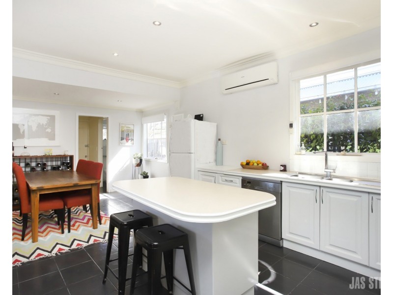 75 Maddox Road, Newport VIC 3015