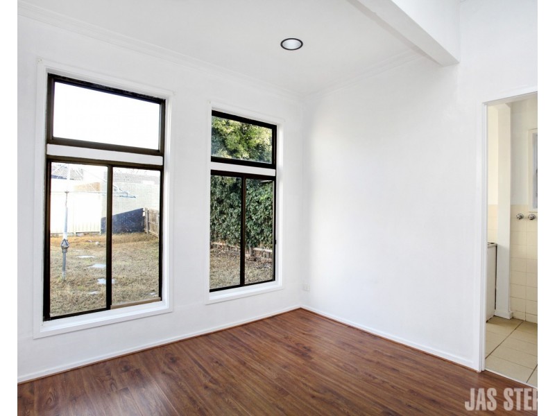 45 Ballarat Road, Maidstone VIC 3012