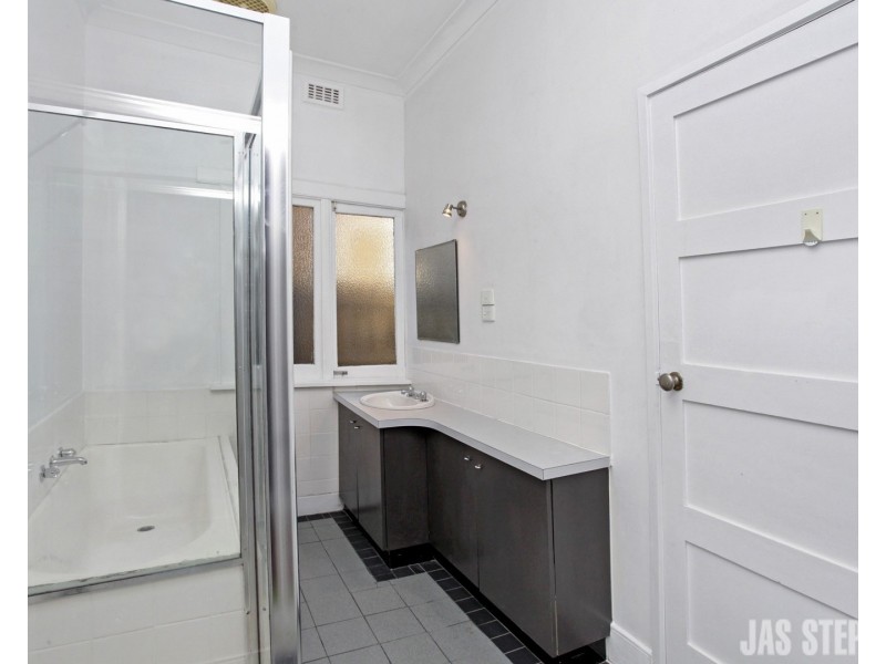 45 Ballarat Road, Maidstone VIC 3012