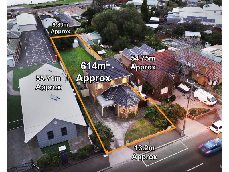 194 Douglas Parade, Newport VIC 3015
