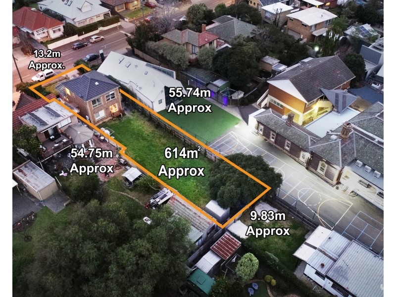 194 Douglas Parade, Newport VIC 3015