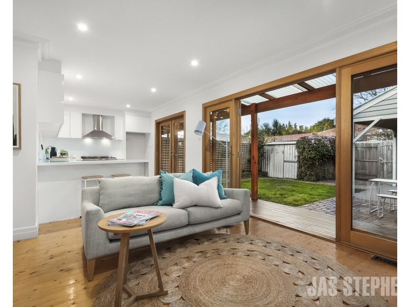 101 Queensville Street, Kingsville VIC 3012