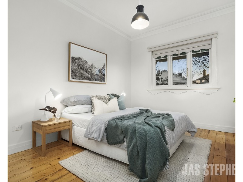 101 Queensville Street, Kingsville VIC 3012