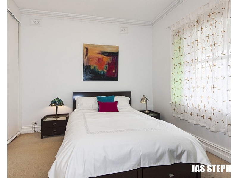 16 Buckingham Street, Footscray VIC 3011