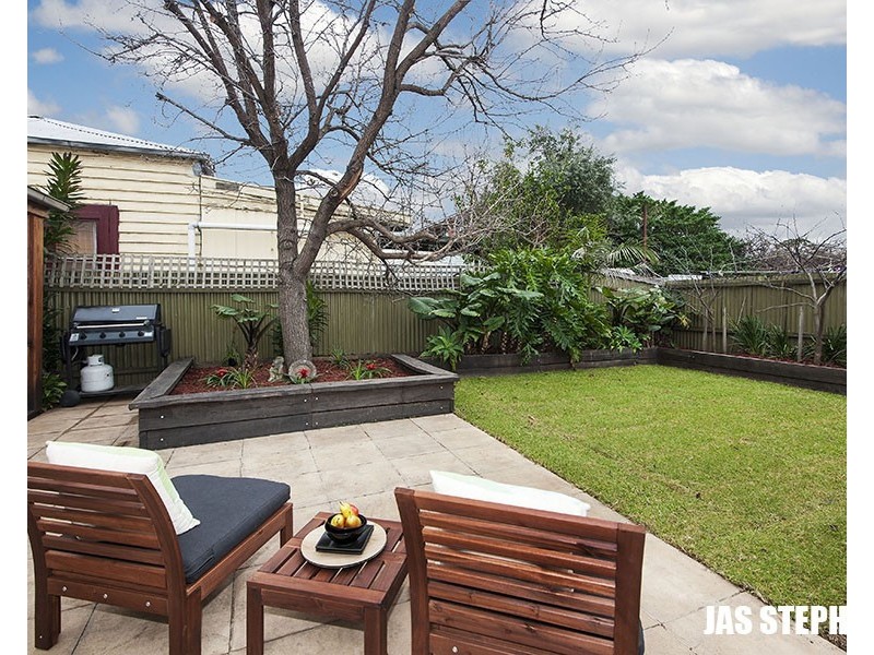 16 Buckingham Street, Footscray VIC 3011