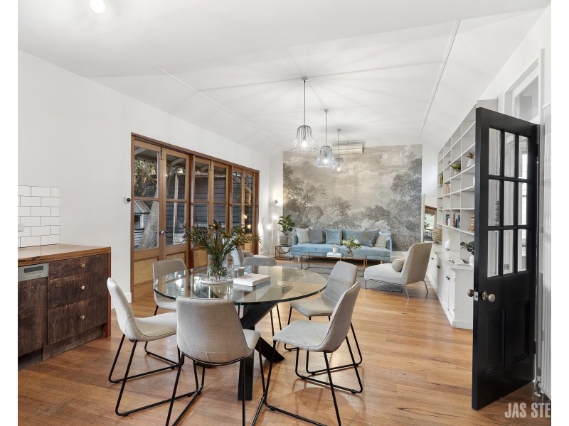 82 Pilgrim Street, Seddon VIC 3011