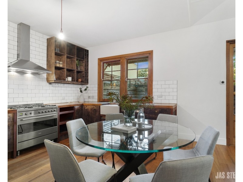 82 Pilgrim Street, Seddon VIC 3011