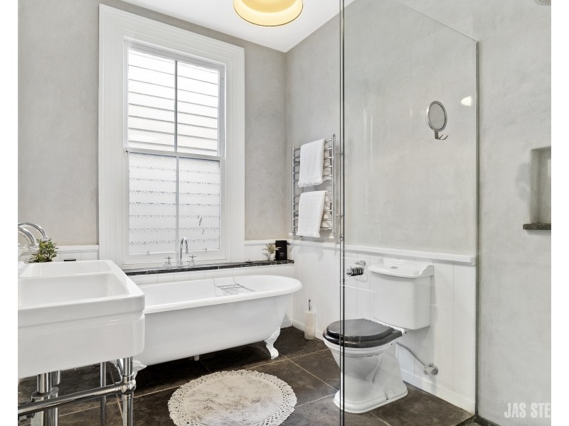 82 Pilgrim Street, Seddon VIC 3011