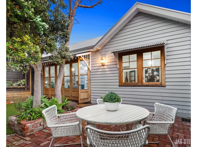 82 Pilgrim Street, Seddon VIC 3011