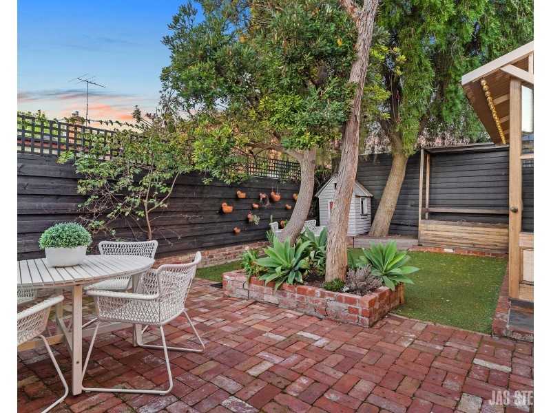 82 Pilgrim Street, Seddon VIC 3011