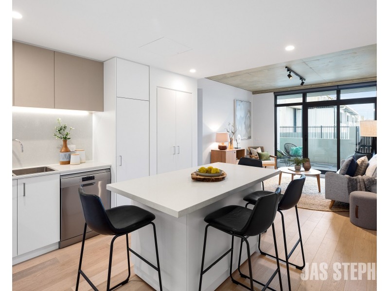 121/77 Hobsons Road, Kensington VIC 3031