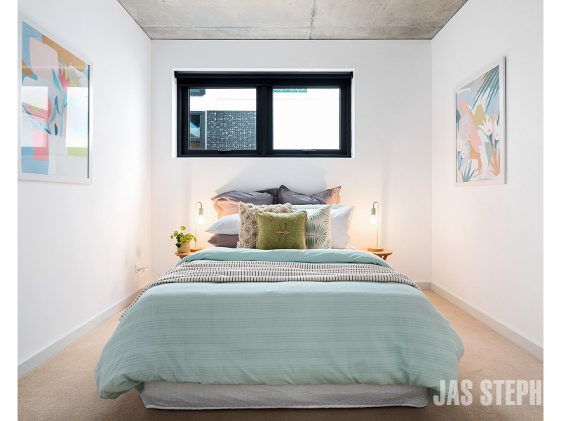 121/77 Hobsons Road, Kensington VIC 3031