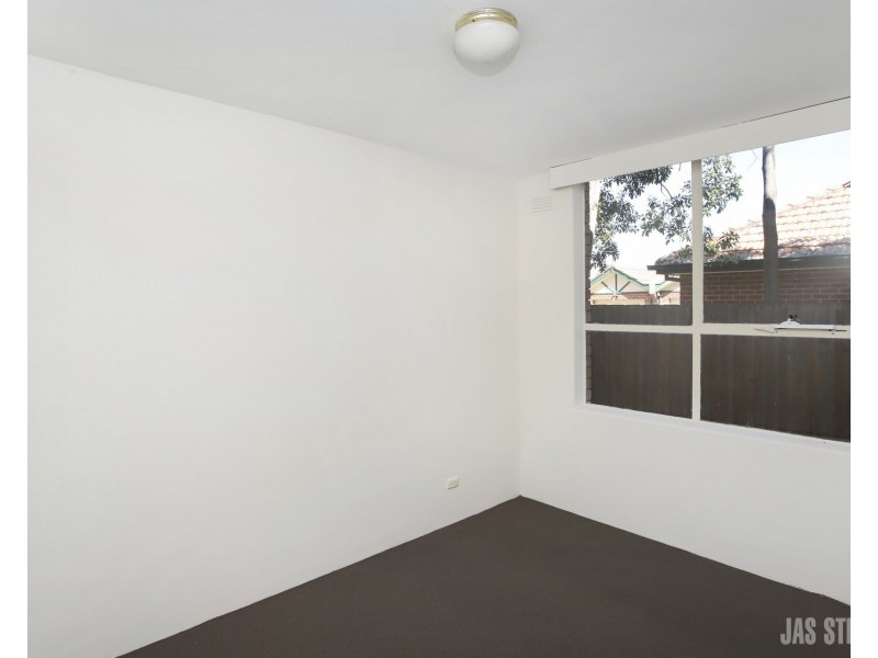 2/15 Tongue Street, Yarraville VIC 3013