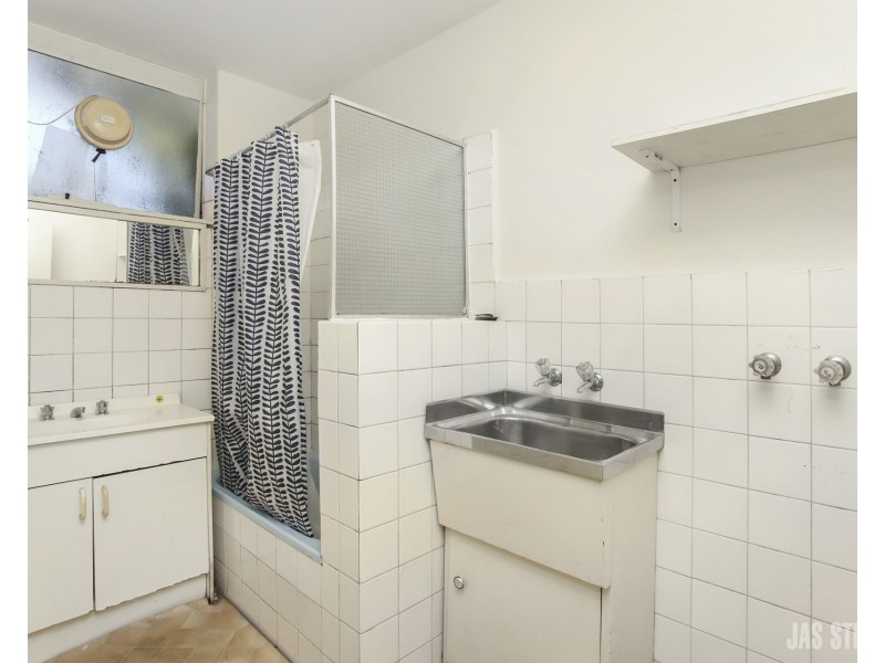 2/15 Tongue Street, Yarraville VIC 3013