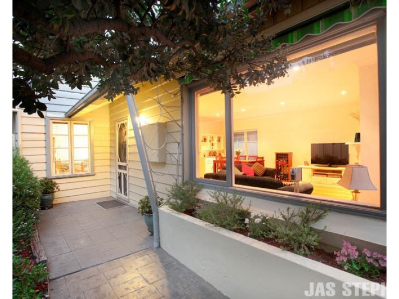 12 Busch Street, West Footscray VIC 3012