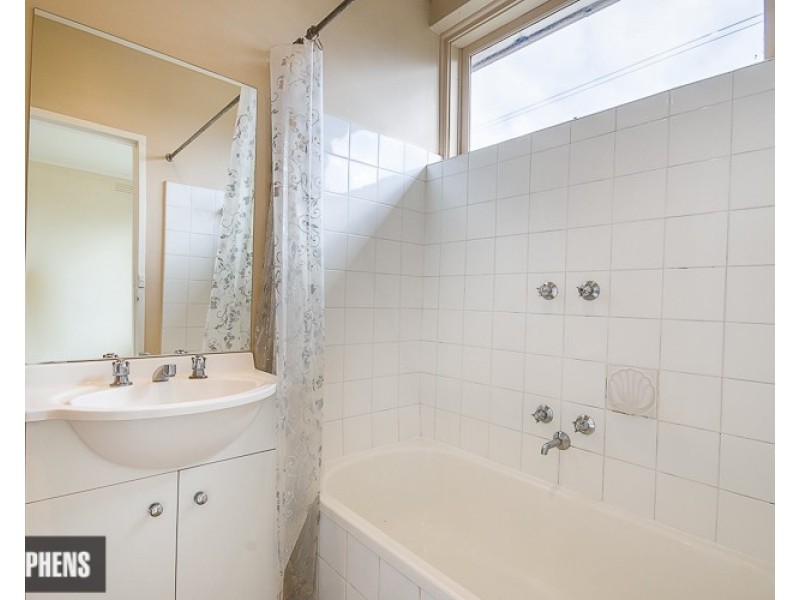 4/17 Kingsville Street, Kingsville VIC 3012