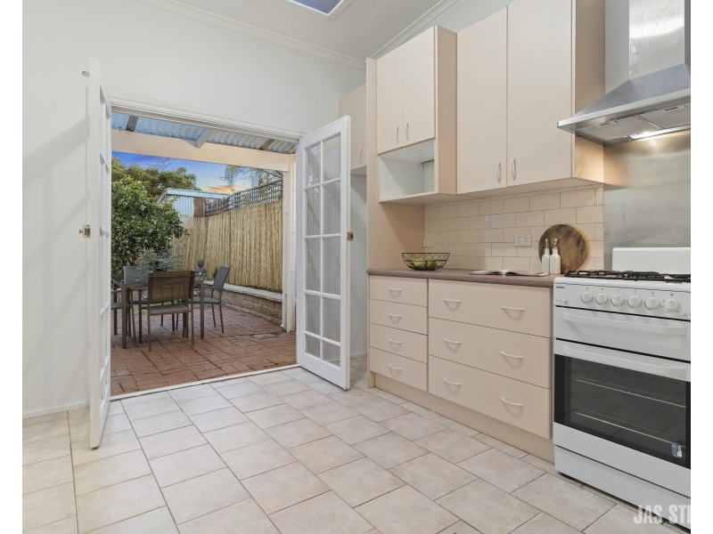 31 Buckingham Street, Footscray VIC 3011