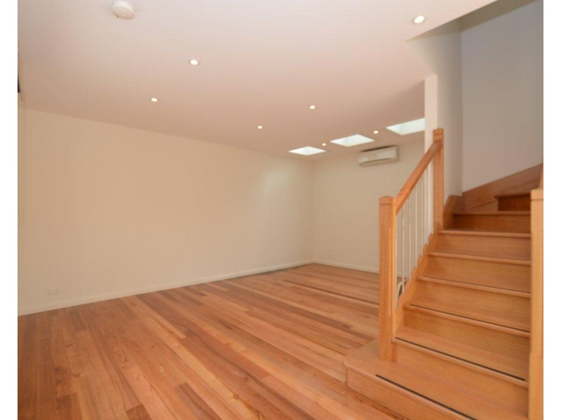 2/126 Blackwood Street, Yarraville VIC 3013