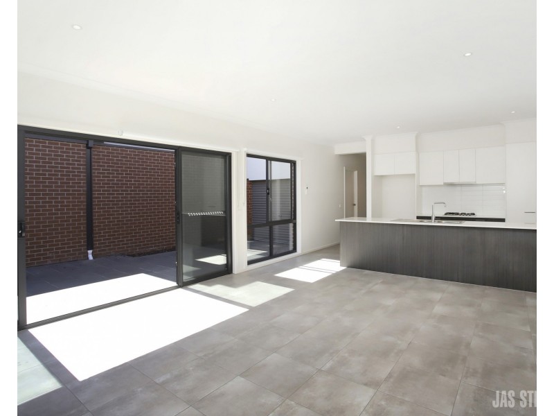 55 Queens Circuit, Sunshine VIC 3020