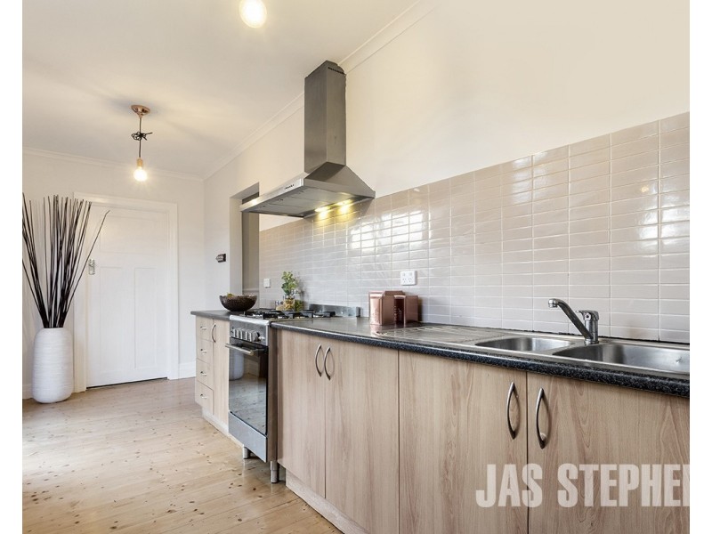 21 Dove Street, West Footscray VIC 3012