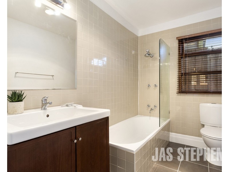 21 Dove Street, West Footscray VIC 3012