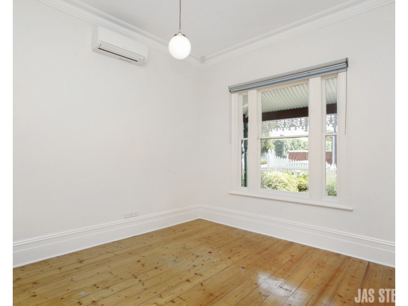 36 Oakbank Street, Newport VIC 3015